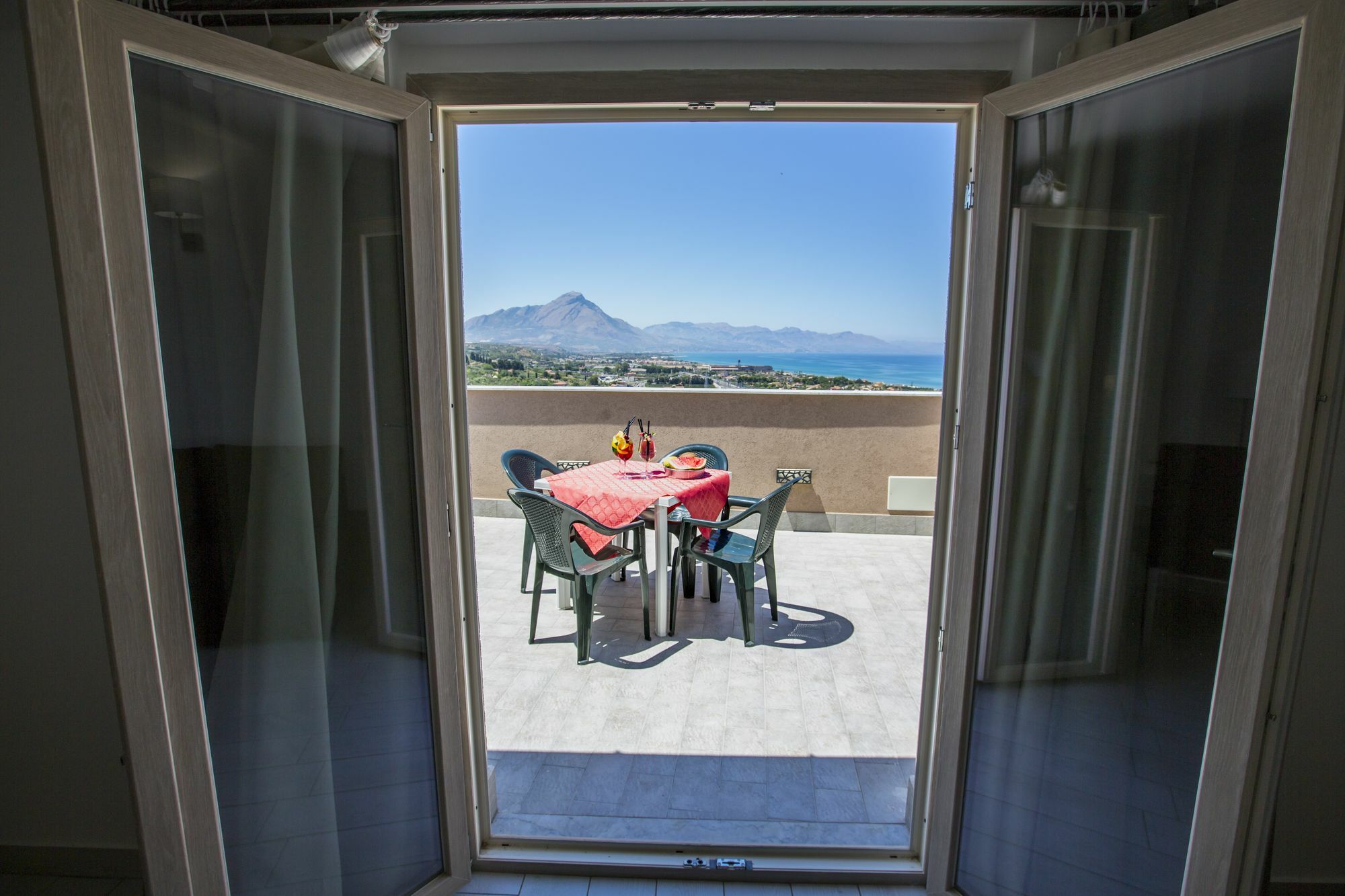 Belvedere Rent Rooms Campofelice Di Roccella Bagian luar foto